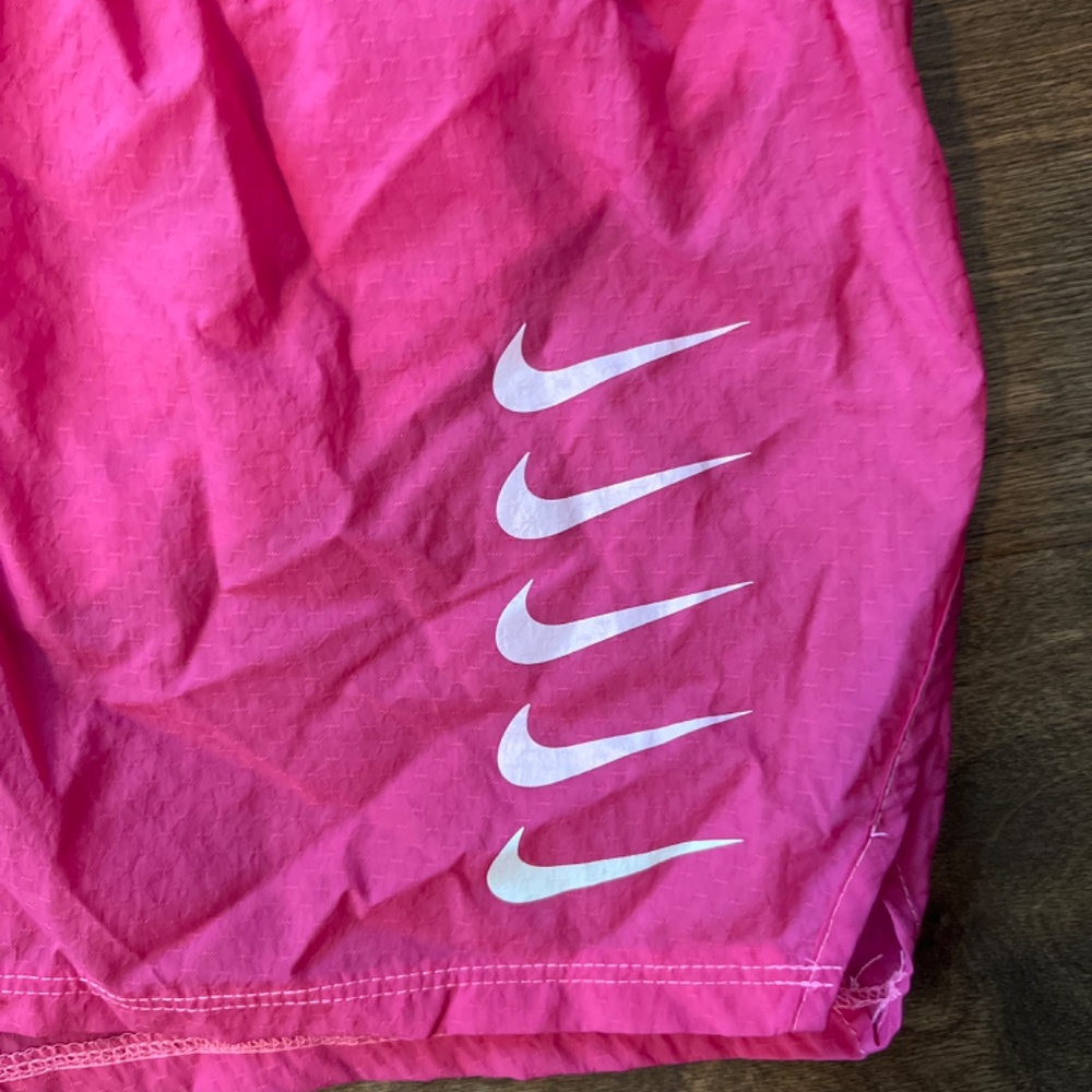 NIKE Running Short - Picture 3 of 4